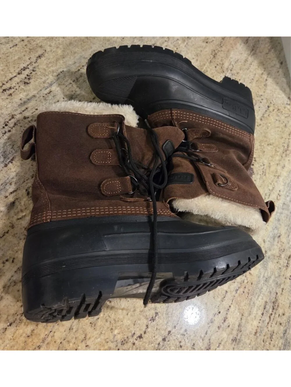 LL BEAN Womens Size 9 Brown Suede/Rubber Waterproof Insulated Duck Boots Canada
